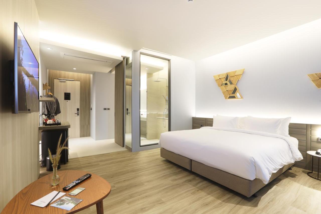 Hotel The Signature Airport 4*